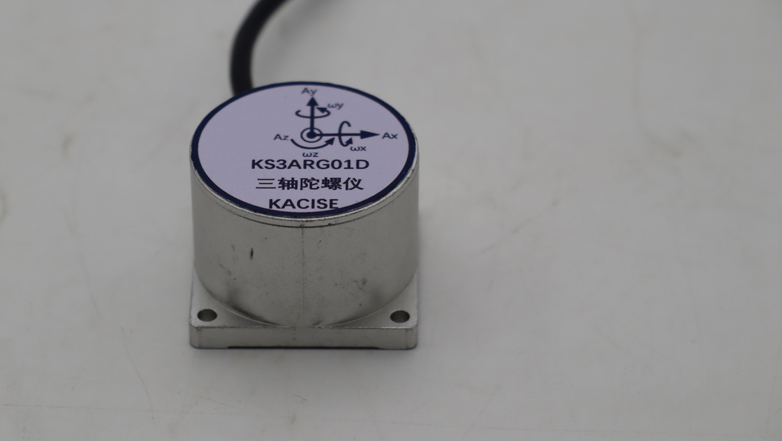 MEMS Три оси гироскопа используются в инерциальных навигационных системах с диапазоном ± 300 (( ゚ / с) и удар 10000g