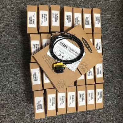 Банер QS18VP6D Диффузный фотоэлектрический датчик с диапазоном восприятия 450 мм IP67 NEMA 6 Назначенный и дополнительный выход PNP
