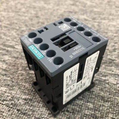 Siemens 3RT2015-1AF01 3-полюсный силовой контактор с номинальным током 7 А и напряжением катушки 110 В переменного тока