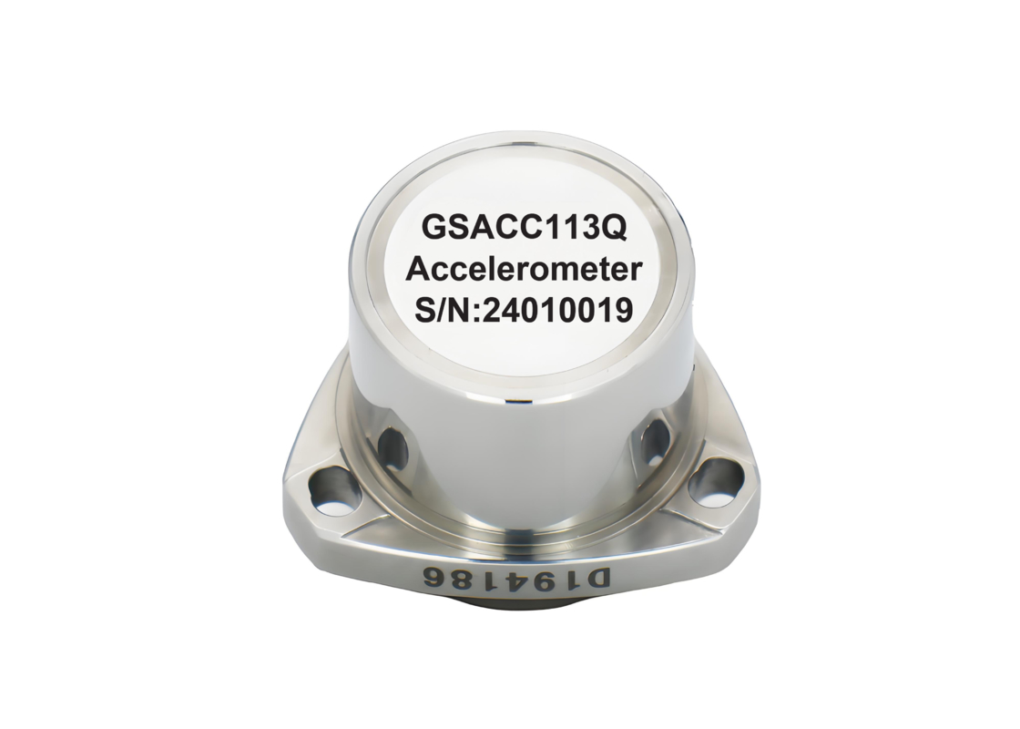 GSACC113Q Кварцевый гибкий акселерометр с коэффициентом масштабирования 0,9～1,3 мА/g, температурной чувствительностью смещения 30 мкг/°C и смещением <5 мг для прецизионных измерений