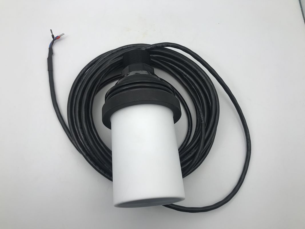 IP68 водонепроницаемый ультразвуковой датчик с корпусом из PTFE и диапазоном 0,5 - 12 м для измерения уровня